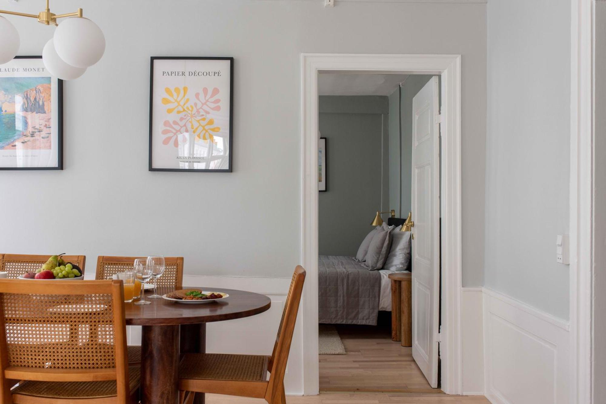 Spacious Tivoli Gardens Apartment W 3 Bedrooms Копенгаген Экстерьер фото